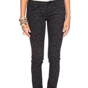 Forever 21 Black & Gray Damask Ornate Skinny Jeans